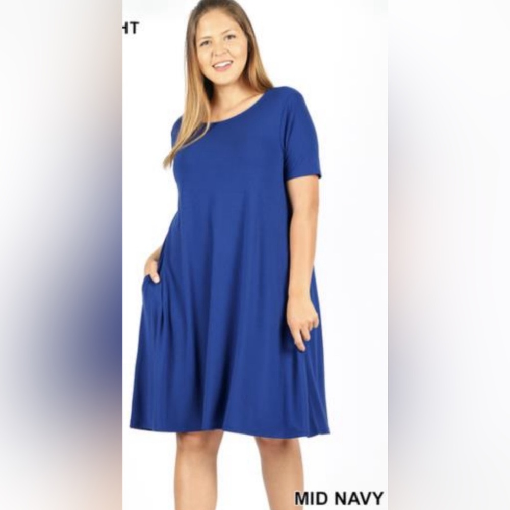 Mid navy dress with pockets size Small